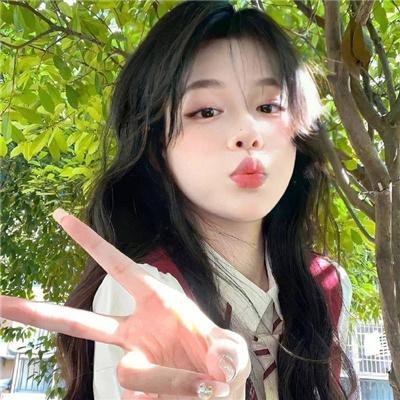 中年女性 封面